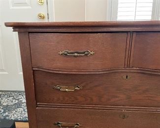 #81		Wood Curved front 4 drawer chest of drawers - 42x20x31	 $ 175.00 