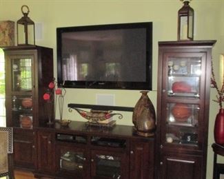 Entertainment Center we WILL SEPARATE