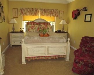 Hooker Bedroom Suites