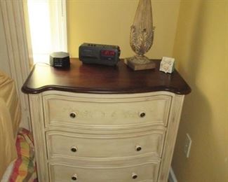 Hooker Bedroom Suites