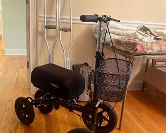 Knee scooter / crutches/ medi boot 