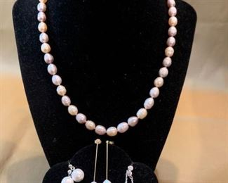 031 Baroque Pink Pearl Necklace