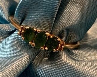 101 10k Gold, Emerald  Diamond Ring