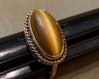 106 10k Gold  Tiger Eye Ring