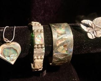 226Sterling  Alabaster