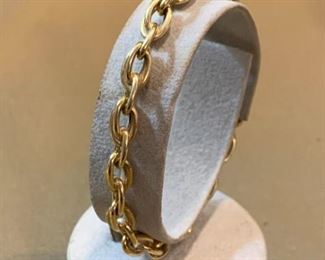 400 18k Gold Bracelet
