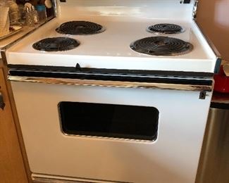 GE electric stove - 30”W x 25”D x 46”H - $100