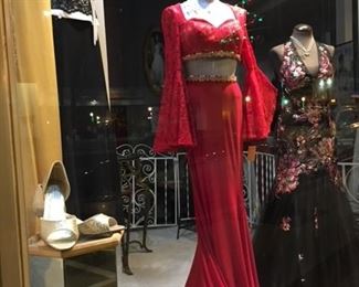 Excitingly glamorous looks with luxe fabrics and expert workmanship.
Dressy shoes for sale, headless body Mannikins for sale, window props for sale; store closing. 