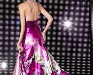 Live the drama!
Excitement and glamor for your next party, cruise, or night out. 
All garments $10 with no try-ons and All sales final. 