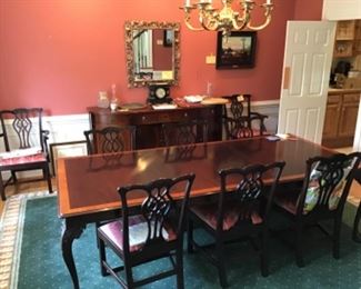 Stickley Chippendale table and chairs