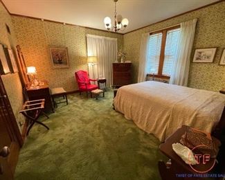 Antique BERKEY & GAY Bedroom Set