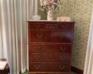 Antique BERKEY & GAY Bedroom Set