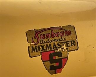 Vintage Sunbeam MixMaster with Original Jadeite Bowls