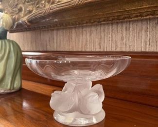 LALIQUE Frosted Crystal Bird Compote 