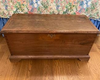 ANTIQUE CHEST WITH DOVETAIL DETAILS