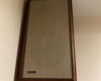 PAIR OF ADVENT STEREO SPEAKERS