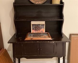 ANTIQUE PAINTED COUNTY HUTCH