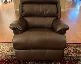Lazy Boy Power Recliner, like new! Original price $2000 on sale one year ago!