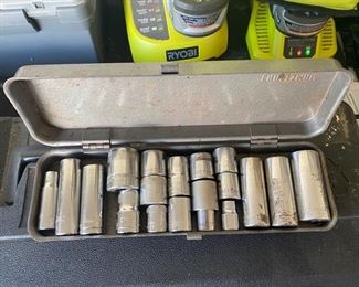 Socket set 