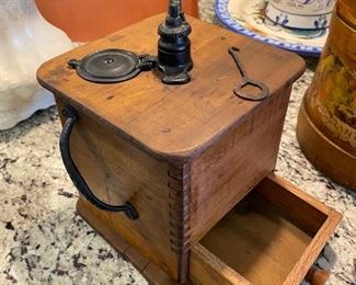 Working coffee grinder