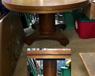 Tiger oak round pedestal table with 6 matching chairs (next picture) sold as set. 