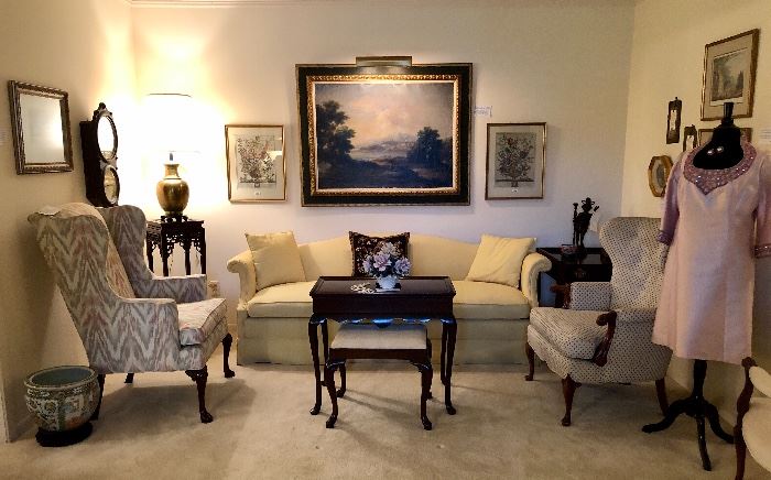 Mid 20th Century Bouillotte lamp with black tole shade and arrow finial