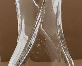 Baccarat Serpentine Swirl 8” vase