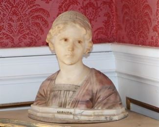 "Mignon" marble bust