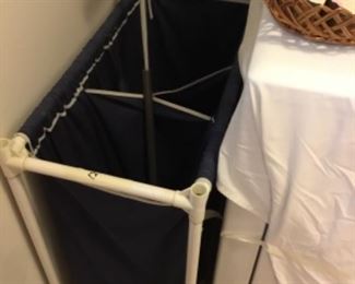 Laundry cart with 3 sections