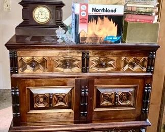 Vintage chest of drawers, antique mantle clock, misc.