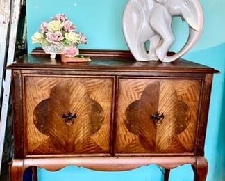 Small buffet w/ 2 doors, elephant lamp, Copodimonte, Italy floral decor