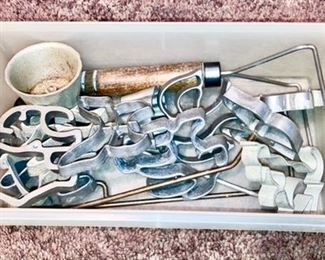 Rosette iron w/ any attachments