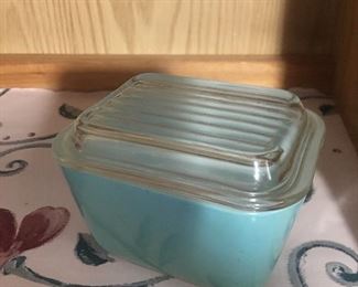 Vintage Pyrex Refrigerator Dish 