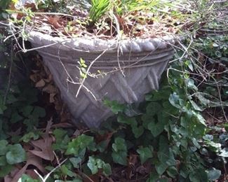 Decorative concrete planter