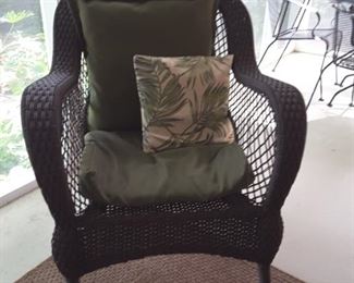 All-weather wicker chair, excellent condition