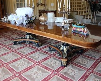Fabulous Italian inlaid dining table with 2 leaves & pads