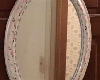 OVAL MIRROR W/FLORAL FRAME