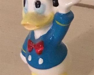 VINTAGE DONAL DUCK FIGURINE