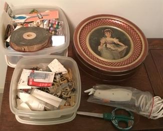 SEWING NOTIONS, SEWING TIN, ELECTRIC SCISSORS