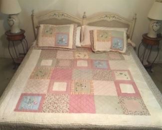 KING SIZE HENRY LINK BED W/HEADBOARD & FRAME (DOES NOT INCLUDE MATTRESS/FOUNDATION)