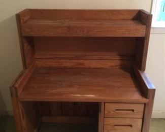 VINTAGE "THIS-END-UP" DESK W/LIGHTED HUTCH 