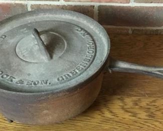 ANTIQUE G.T. GLASCOCK & SON, GREENSBORO, N.C. CAST IRON DUTCH OVEN WITH LID