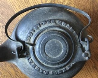 ANTIQUE "J. SAVERY'S SONS" CAST IRON KETTLE