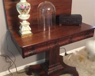 Lovely antique tilt-top table