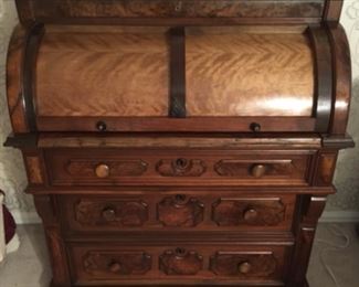 Beautiful antique roll-top desk, unique design