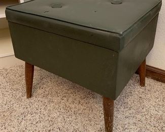 Vintage Ottoman w Storage