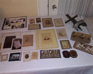S. C. Photograph cabinet cards & stereo card viewer with real photo stereo cards.