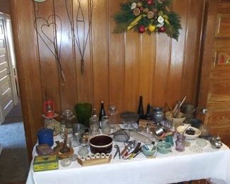 Collection of country kitchen items
