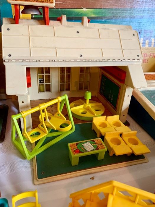 Fisher Price Little People School House
