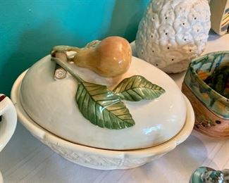 Chanticleer oven by hand covered dish